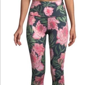 Small beyond yoga floral legging
